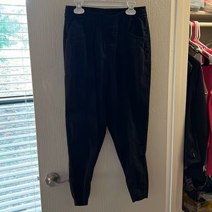 Women’s joggers